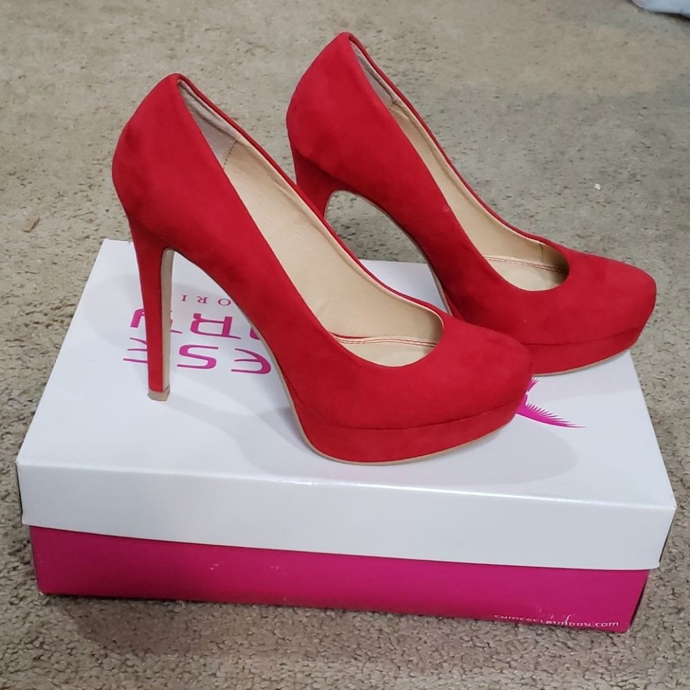 Shoes - Picture 4 of 4